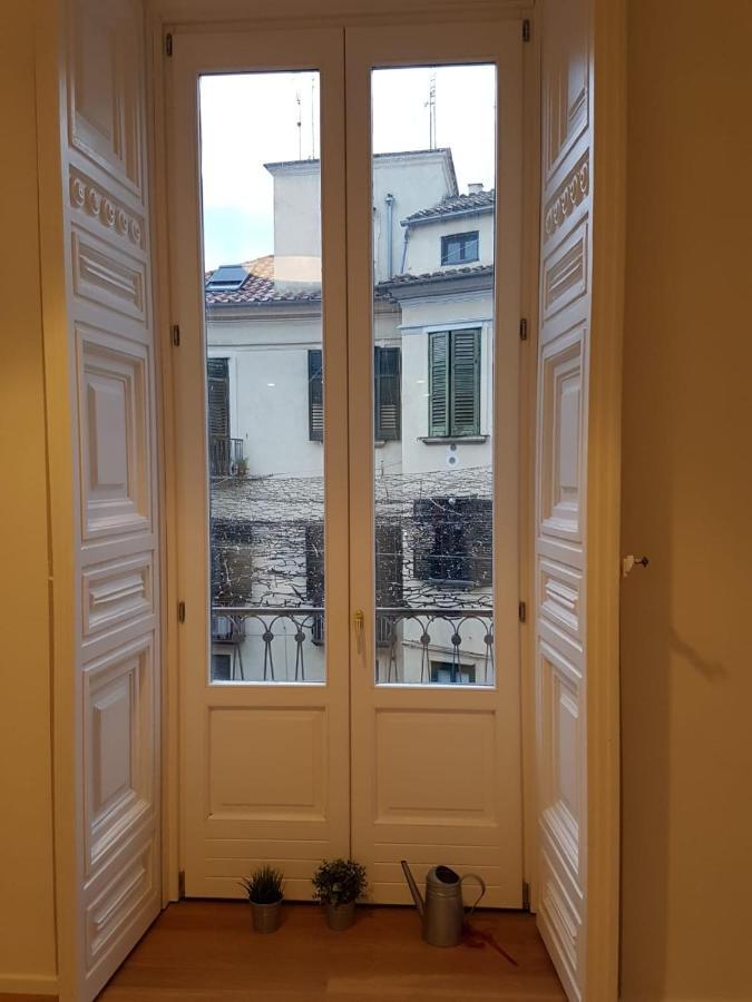 Via Roma Apartment Deluxe Салерно Экстерьер фото