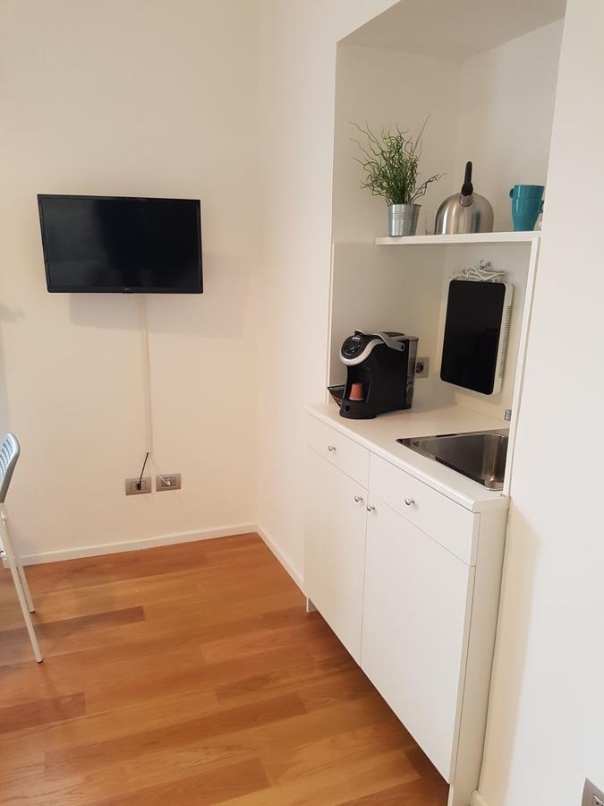 Via Roma Apartment Deluxe Салерно Экстерьер фото