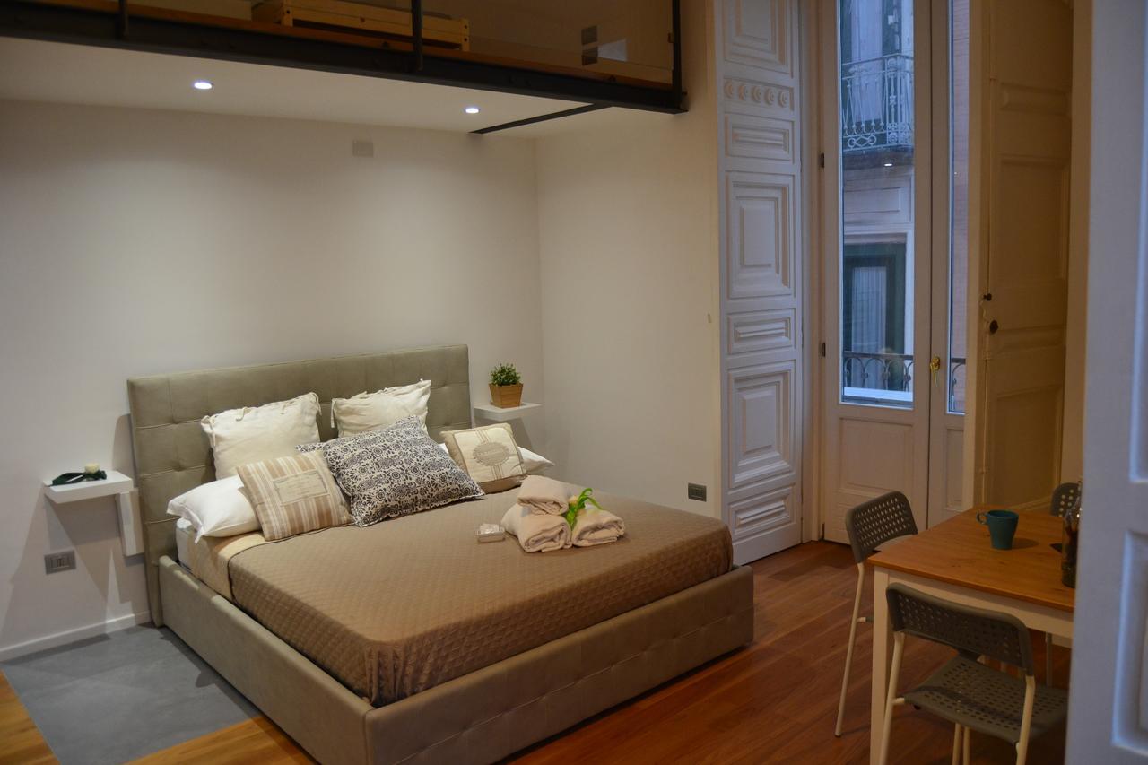 Via Roma Apartment Deluxe Салерно Экстерьер фото